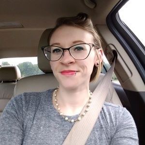 Meet your Posher, Andrea